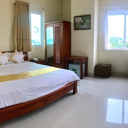 Hoang Yen Canary Hotel Quy Nhon Esterno foto