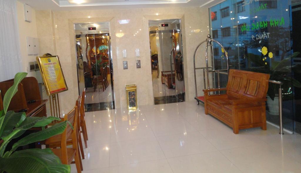 Hoang Yen Canary Hotel Quy Nhon Esterno foto